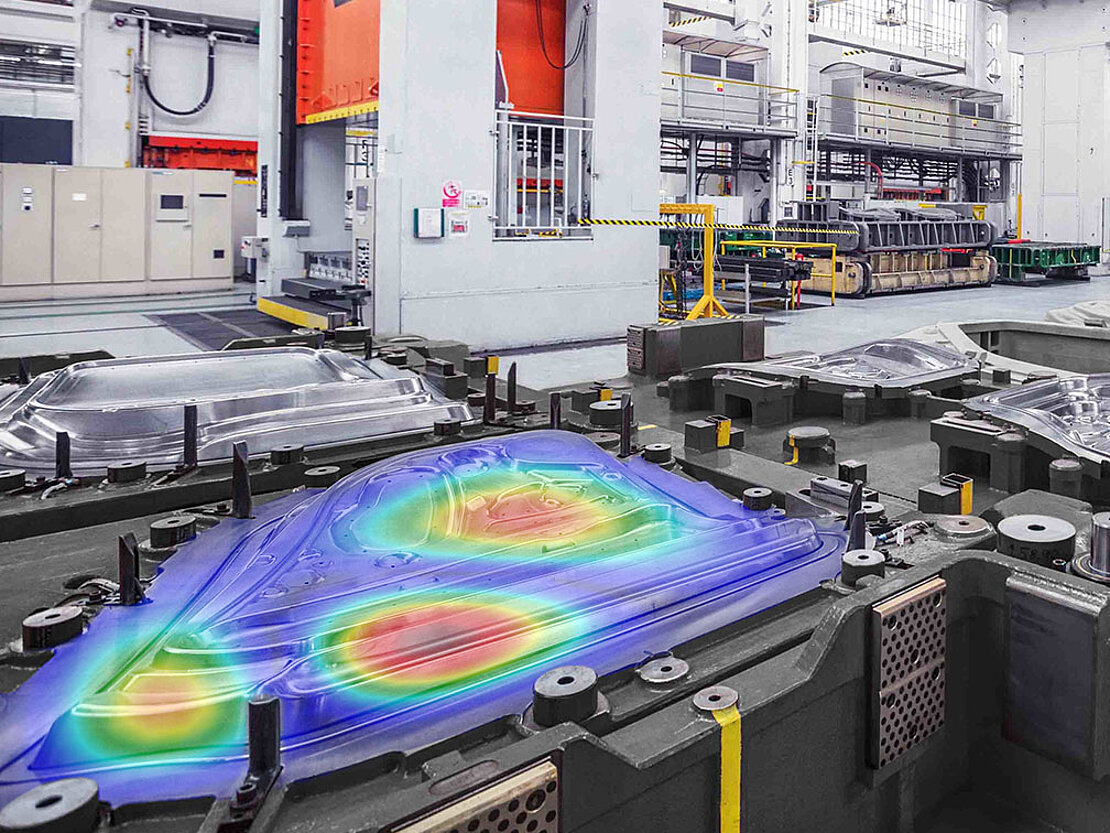 automotive-parts-are-produced-in-an-industrial-press-and-the-vibrations-are-measured-with-the-structural-dynamics-software-waveimage