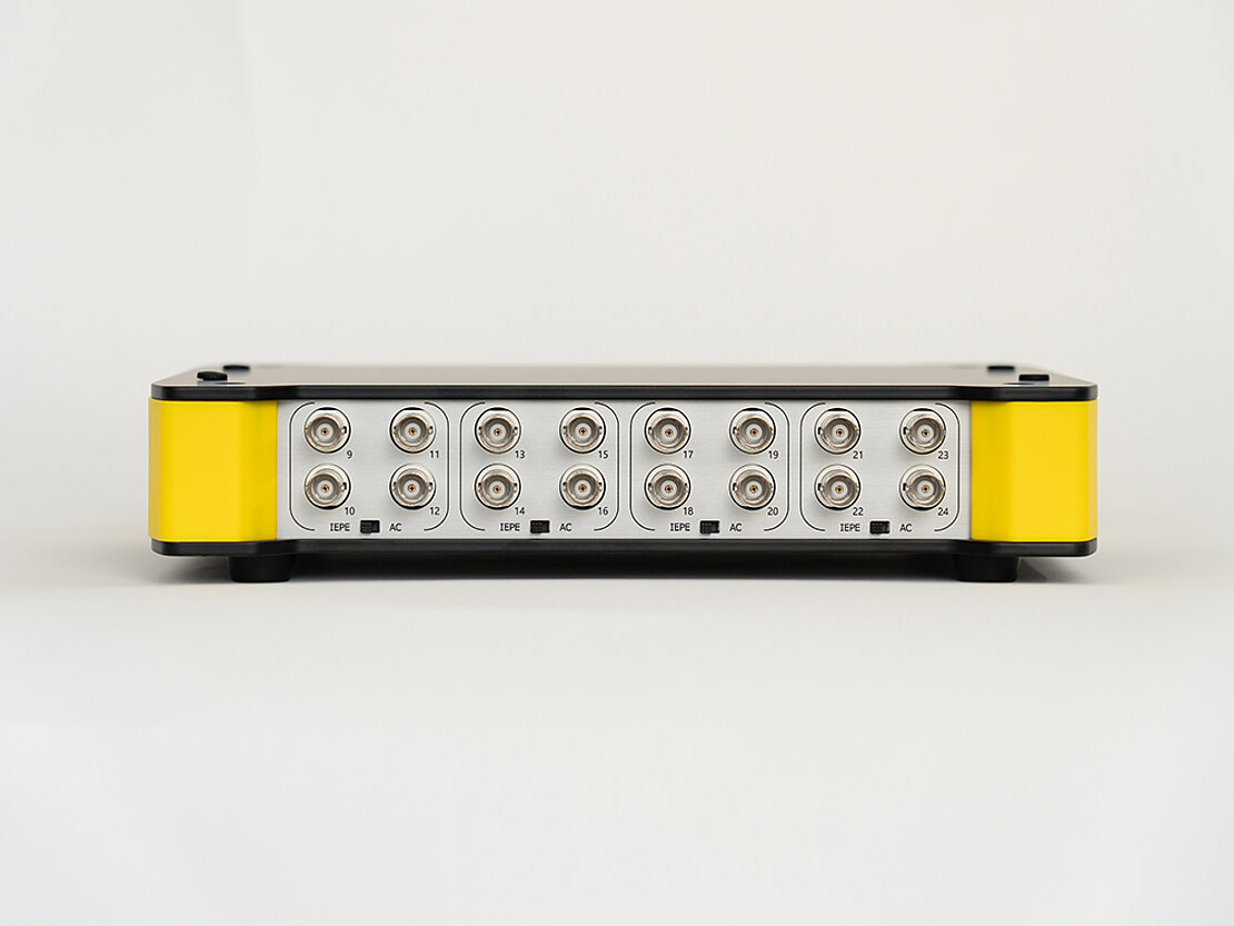 Rückseite der Adapterbox