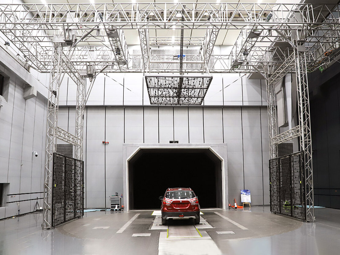 set up of a wind tunnel for automotive testing