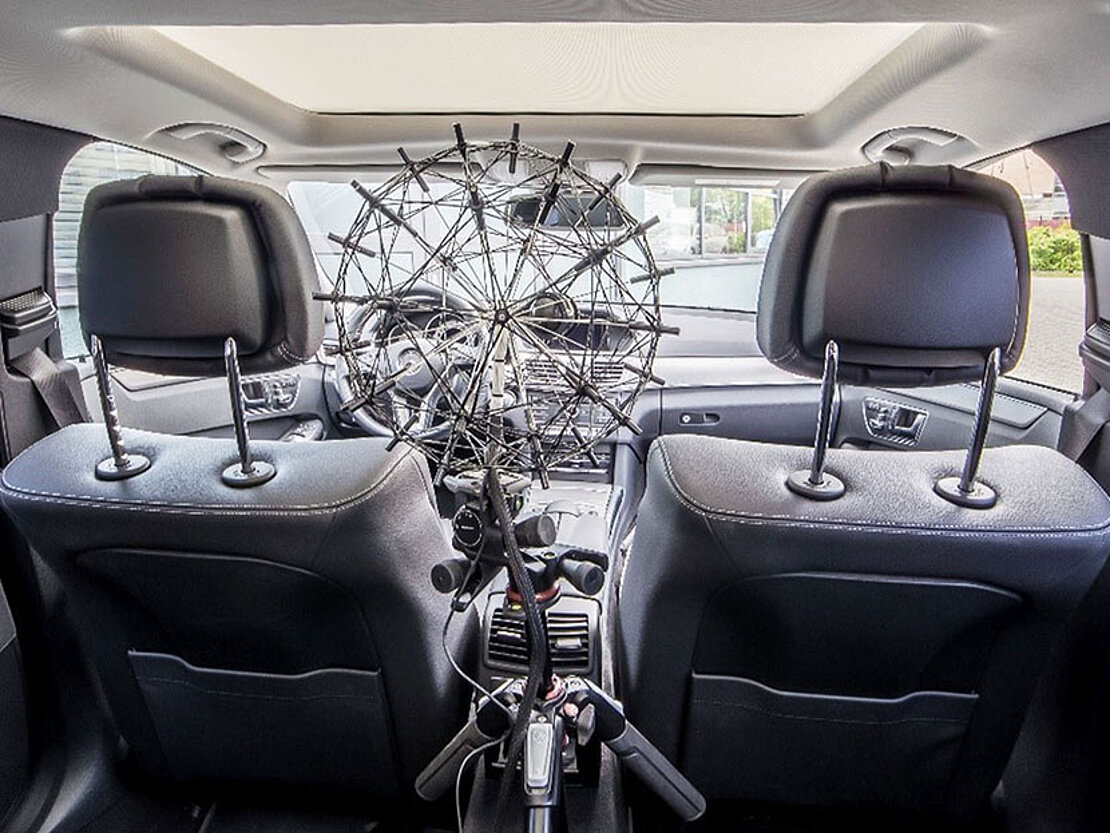 Sound source localization in a car with Acoustic Camera