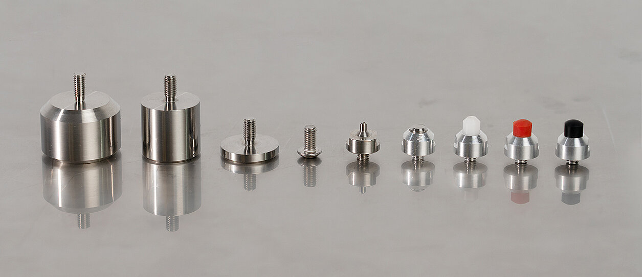 Masses and tips of impact hammer WaveHitMAX