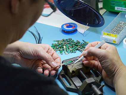 precise-manufacturing-of-the-microphones